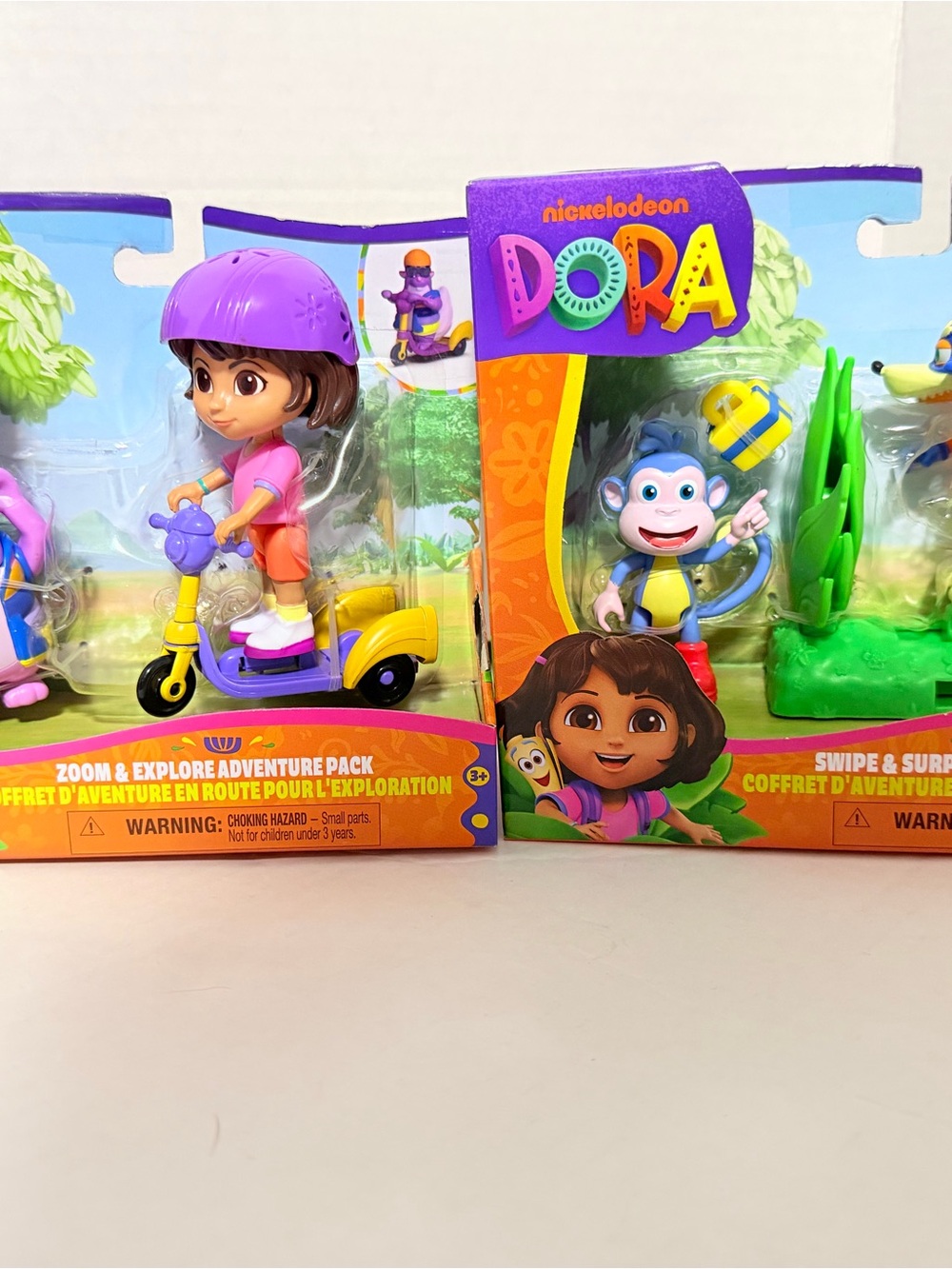 Nickelodeon Dora Playset with Purple Helmet and Yellow Scooter